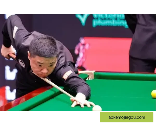 丁俊晖对决霍金斯巅峰较量斯诺克赛场焦点之战前瞻实力碰撞胜负悬念引爆关注 丁俊晖对决霍金斯巅峰较量斯诺克赛场焦点之战前瞻实力碰撞胜负悬念引爆关注